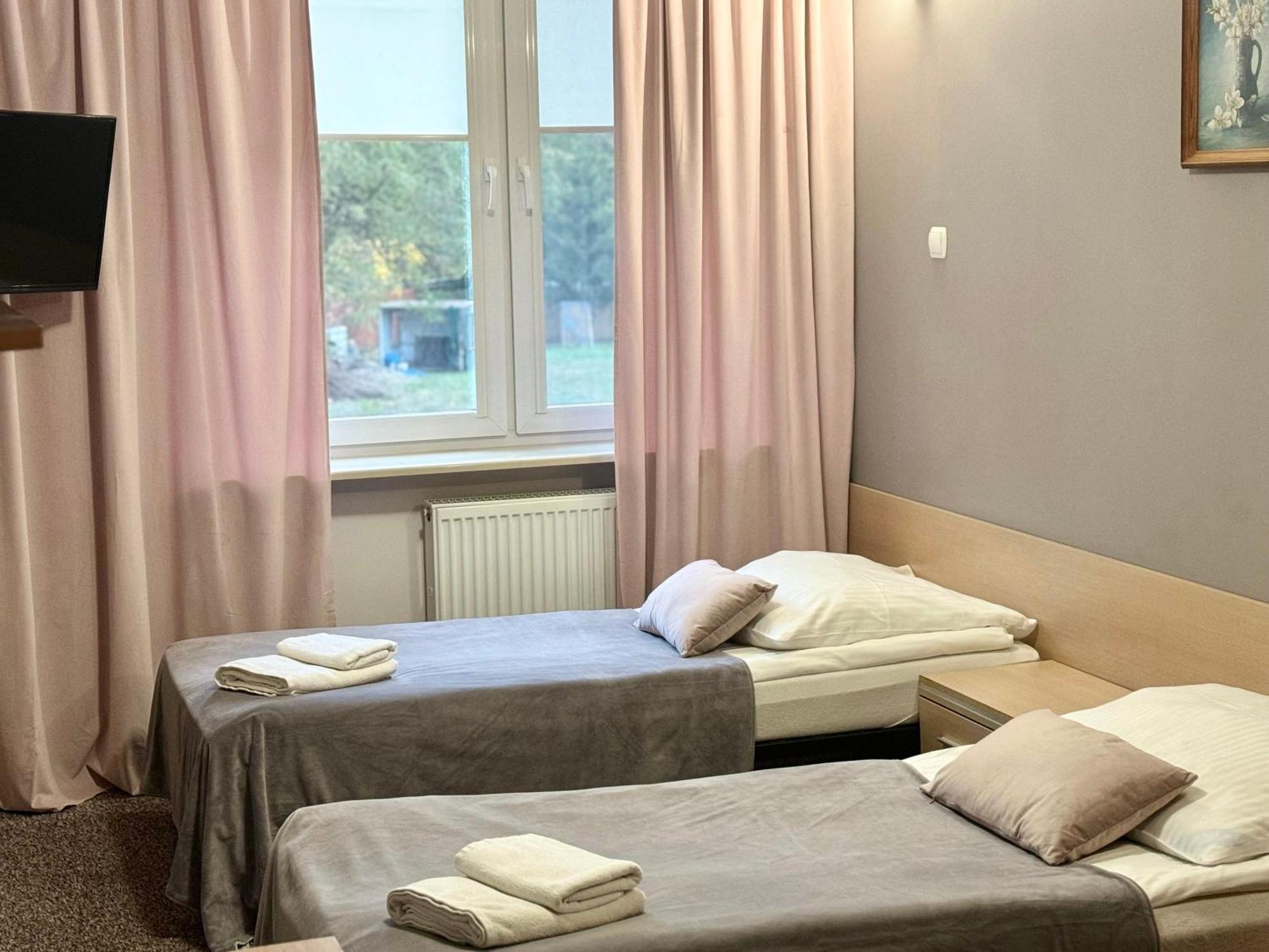 Sosnowe Zacisze Hotel Kleosin Kültér fotó
